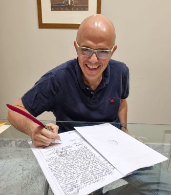 photo4987845061463091706